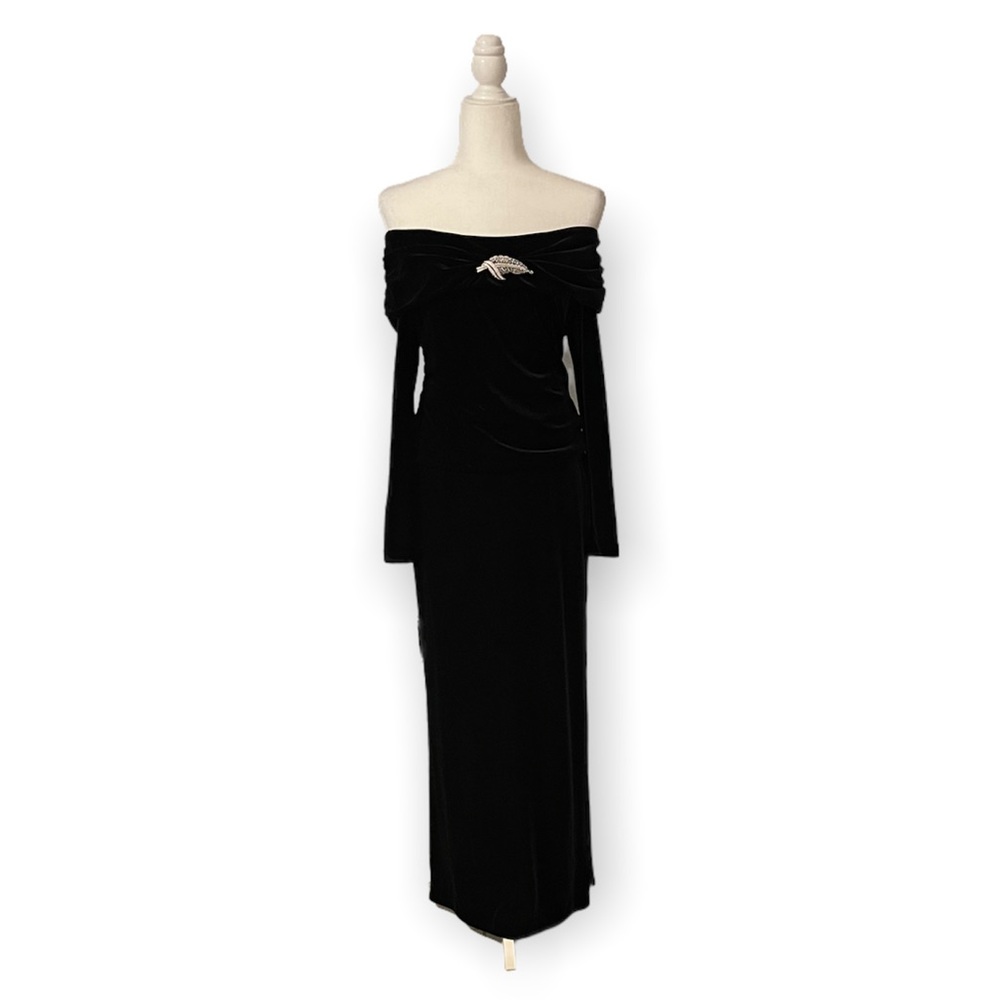 Cachet Black Velvet Two Piece Set